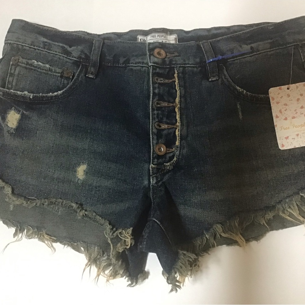Free People cutoff denim shorts! New with tags - Picture 7 of 8